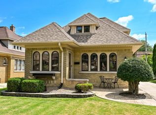 2454 Lefeber AVENUE, Wauwatosa, WI 53213