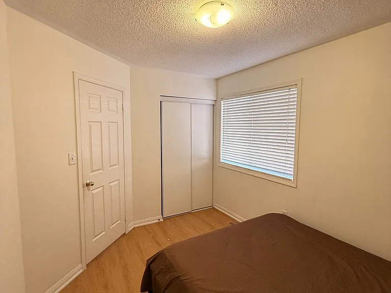 865 Shepherd Pl — Photo 16