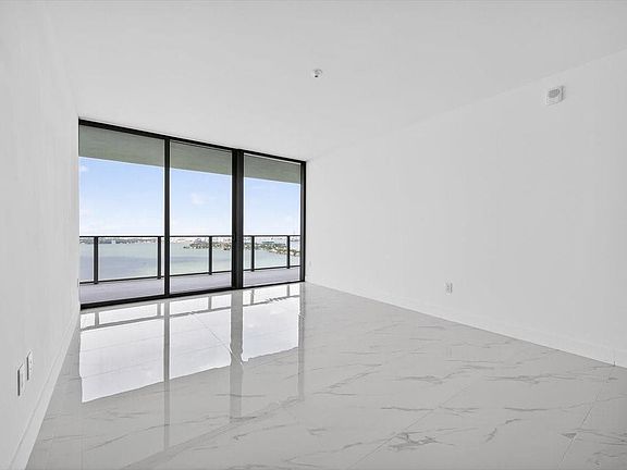 5th image of 700 NE 24th Street #5202