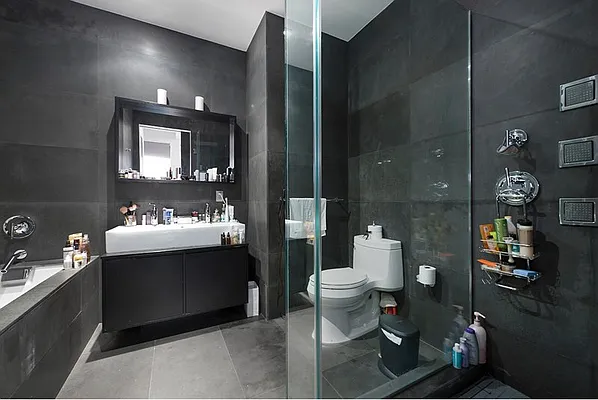 Sold by WIRE International Realty | media 6