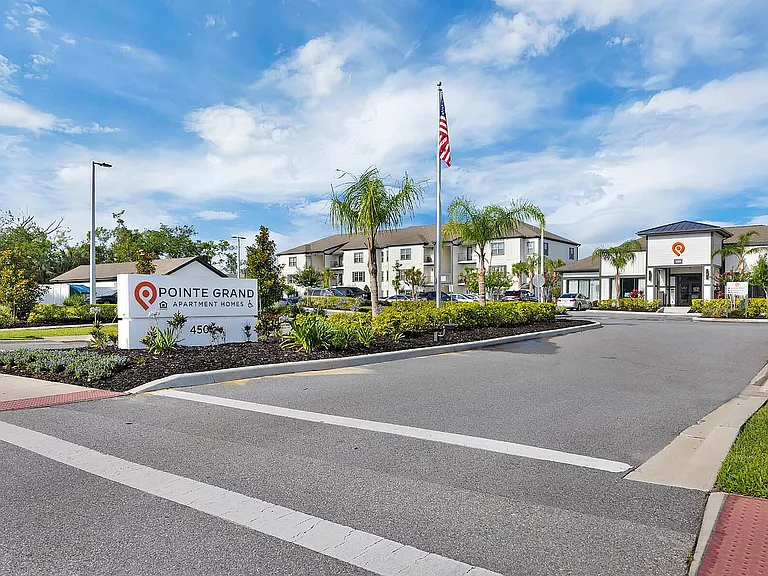 Daytona_Pointe Grand_001
