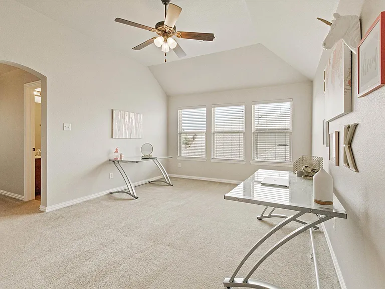 8720 Devonshire Dr — Photo 28