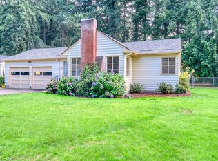 13538 SE Salmon St, Portland, OR 97233