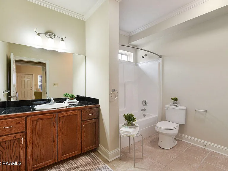 312 Bertrand Dr #201 — Photo 7