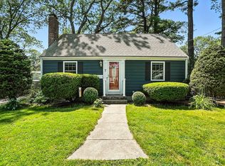7 Vermont Ave, Natick, MA 01760