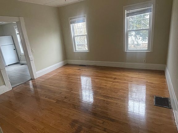 5th image of 31 Mount Prospect St