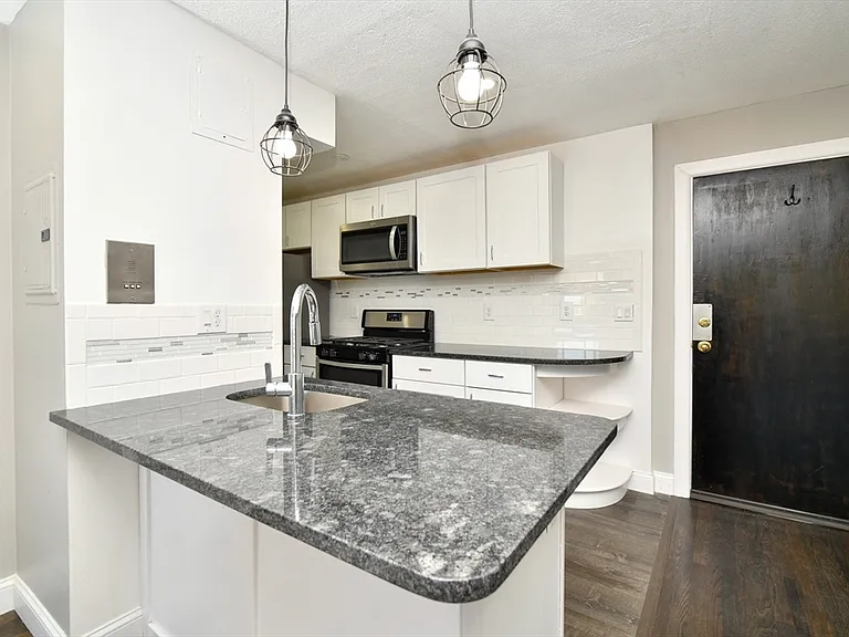 800 Hyde Park Ave #37 — Photo 7