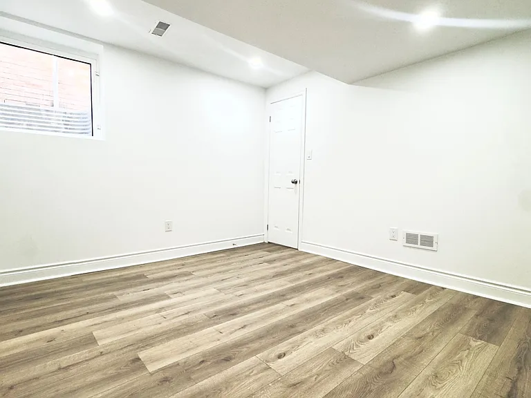 4 Campview St — Photo 18