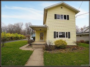 427 Prospect St, Lockport, NY 14094