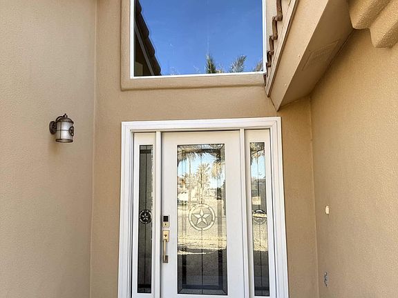 2nd image of 4368 Loma Del Norte Dr