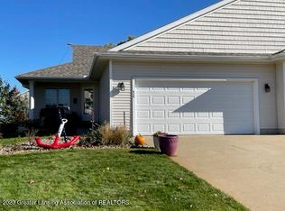 920 Randy Ln, Saint Johns, MI 48879