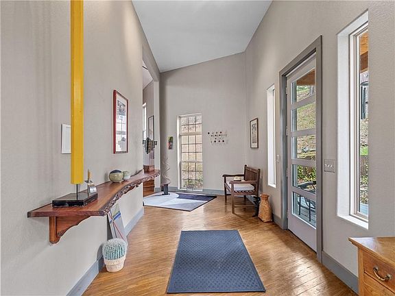 3rd image of 330 County Road 102 Rd