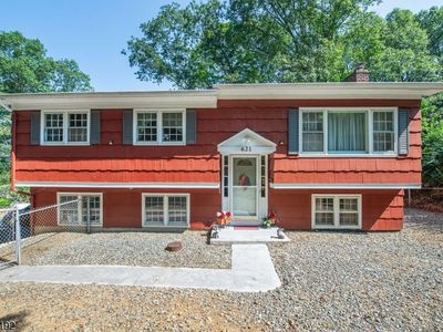 621 Succasunna Rd, Landing, NJ, 07850
