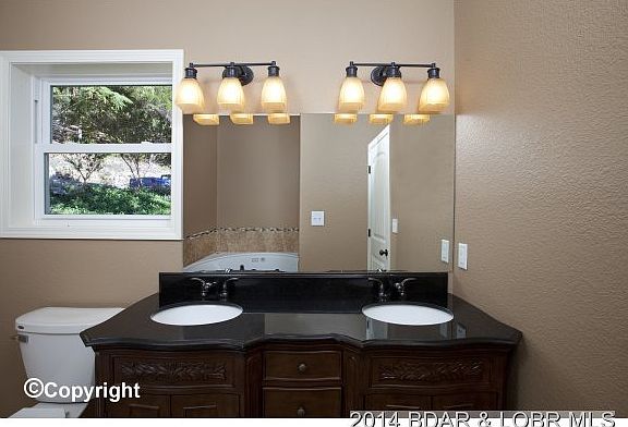 5th image of 252 Old Blacksmith Ln