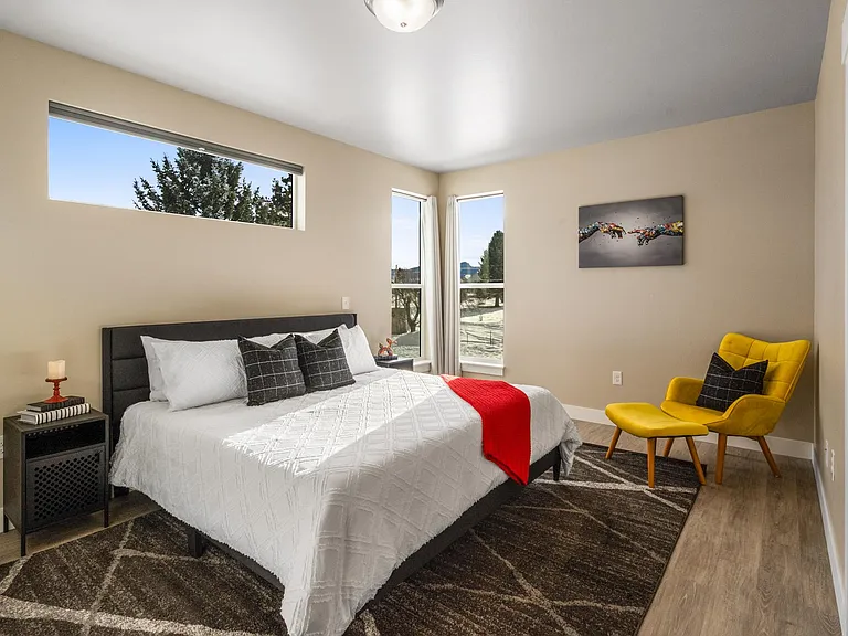 1297 Thomas Dr #204 — Photo 10
