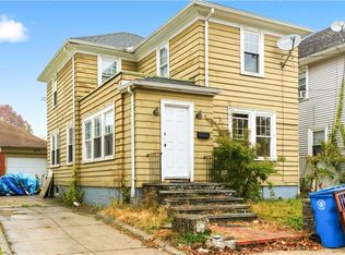 303 Narragansett St, Cranston, RI 02905