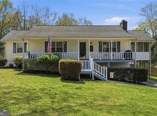536 Valleyview Dr, Winder, GA 30680