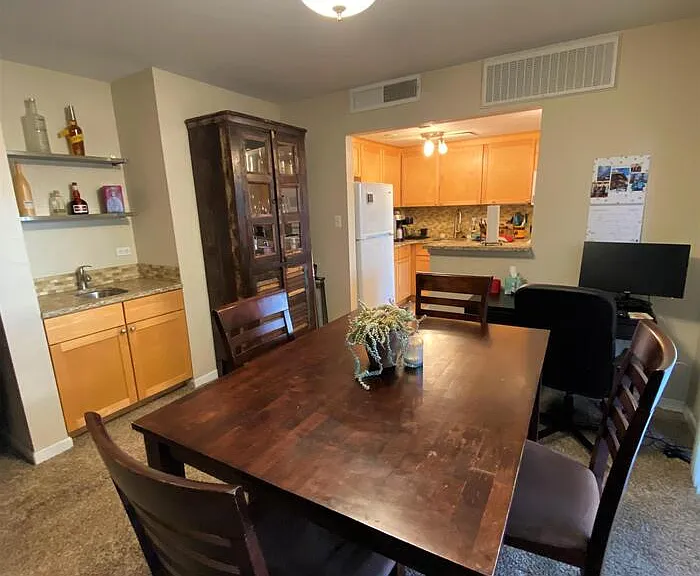 700 N Washington St #209 — Photo 34