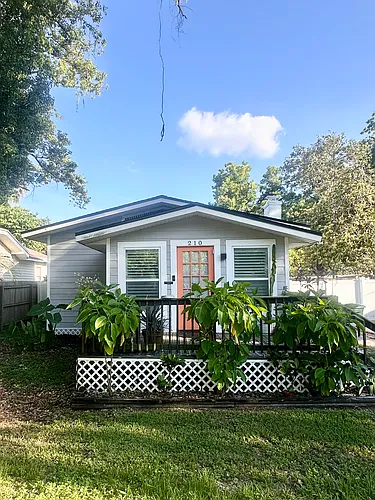 210 W Lambright St Photo 1