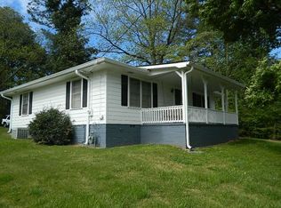 6523 Rockbridge Rd, Stone Mountain, GA 30087