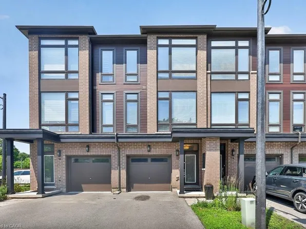 270 Melvin Ave #15, Hamilton, ON L8H 0B4