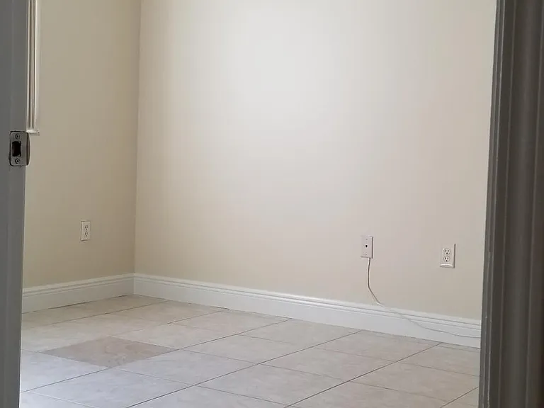 Master Bedroom - 1