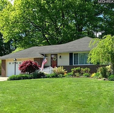 2nd image of 454 Steven Blvd