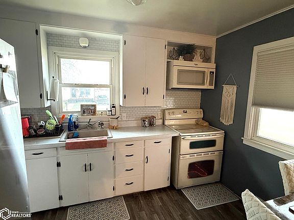 5th image of 739 N Durant St