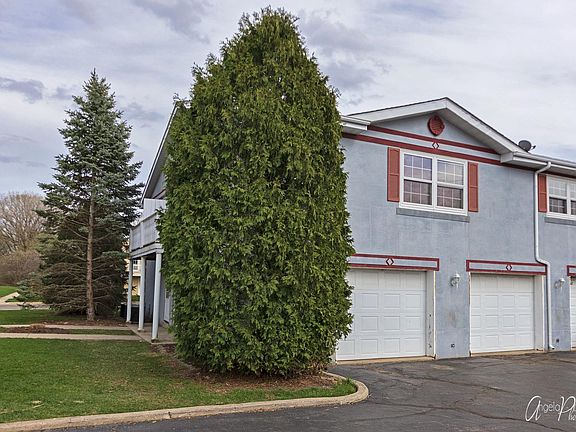 2nd image of 1171 Greenwood Cir #8F