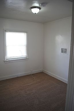 4th image of 14424 1/2 Haynes St