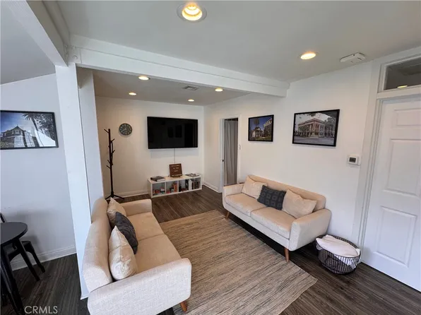 409 Harvard Ave #301, Claremont, CA 91711