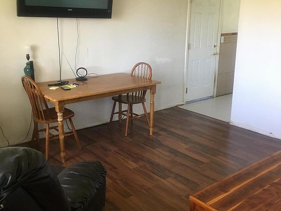 5th image of 1614 Gardenia St