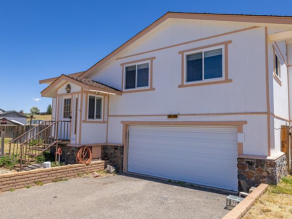 2nd image of 162 Sierra View Dr