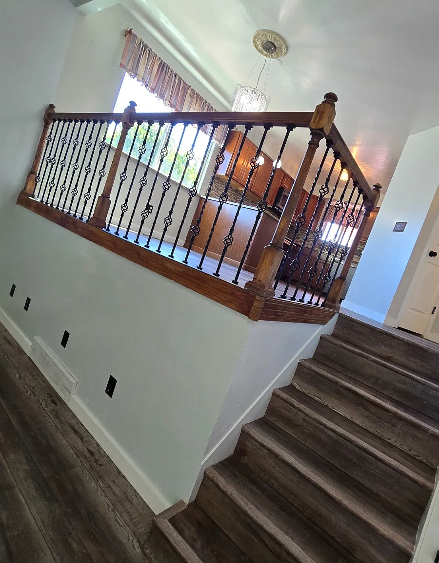 5 bed, 2025 sqft, $2,695 — Photo 4