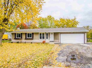1433 Guns St, Green Bay, WI 54311