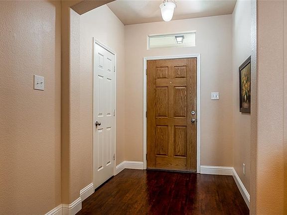 3rd image of 3684 Laurel Crossing Dr