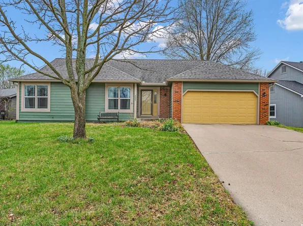 3007 W 29th Ter, Lawrence, KS 66047