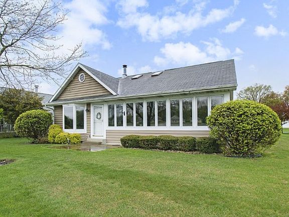 3rd image of 18630 Pauls Way