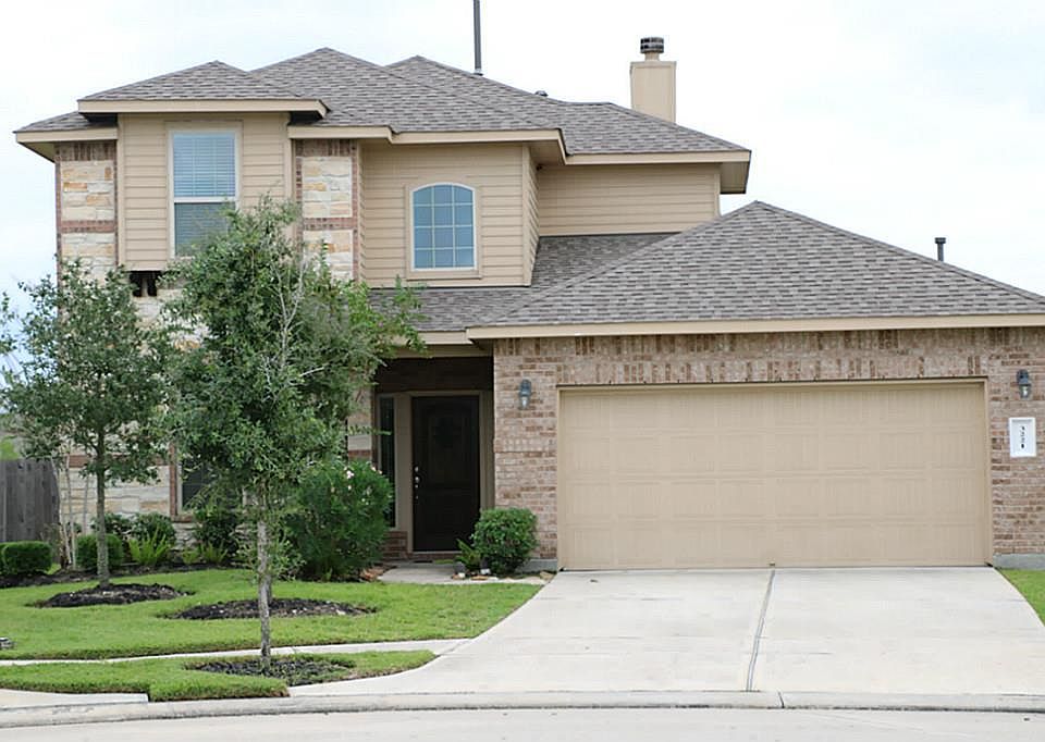 1st image of 3221 Emma Lake Ct