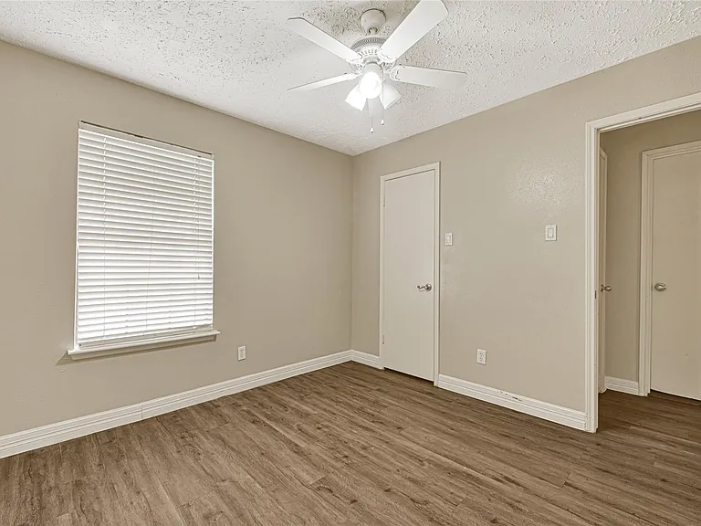 12322 Meadow Ridge Dr — Photo 27