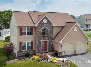 1007 Rosebud St, Reading, PA 19605