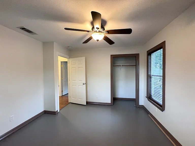 2519 Wilson St — Photo 27