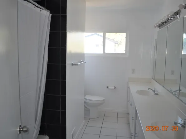 5426 Hewlett Dr, San Diego, CA 92115