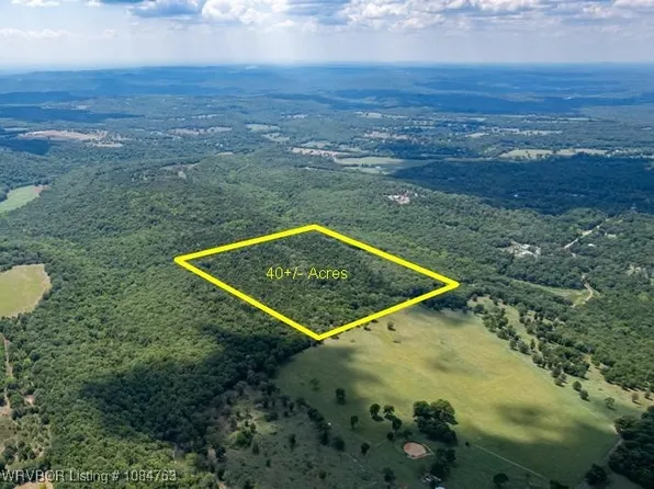 Village Dr, Van Buren, AR 72956