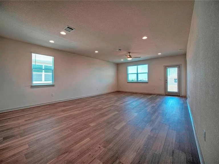 7920 City Top Blvd — Photo 15