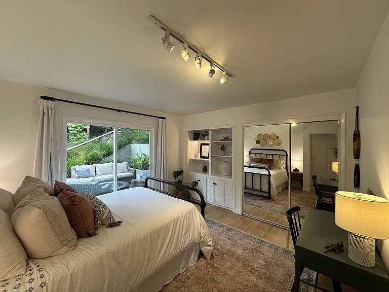 110 Morning Sun Ave — Photo 10