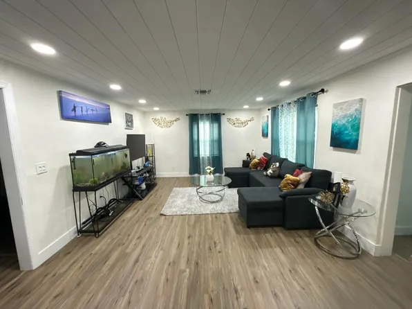 4596 Old Military Trail, West Palm Beach, FL 33417