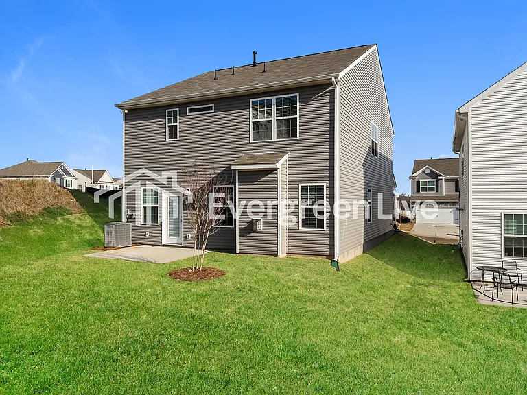 302 Willow Wynter Ln — Photo 15