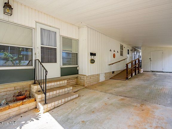 3rd image of 4603 Lake Front Drive