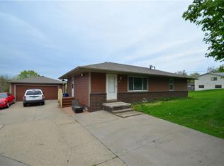 1740 E Park Ave, Des Moines, IA 50320